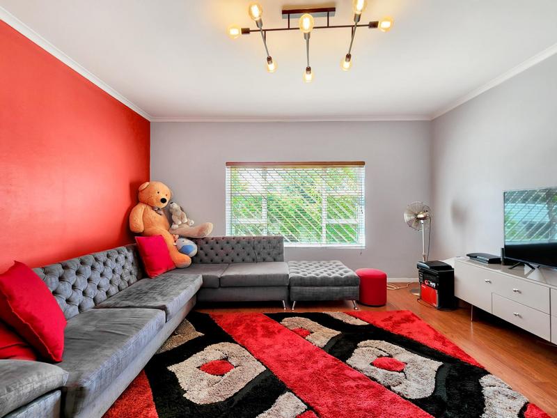To Let 3 Bedroom Property for Rent in Rondebosch East Western Cape